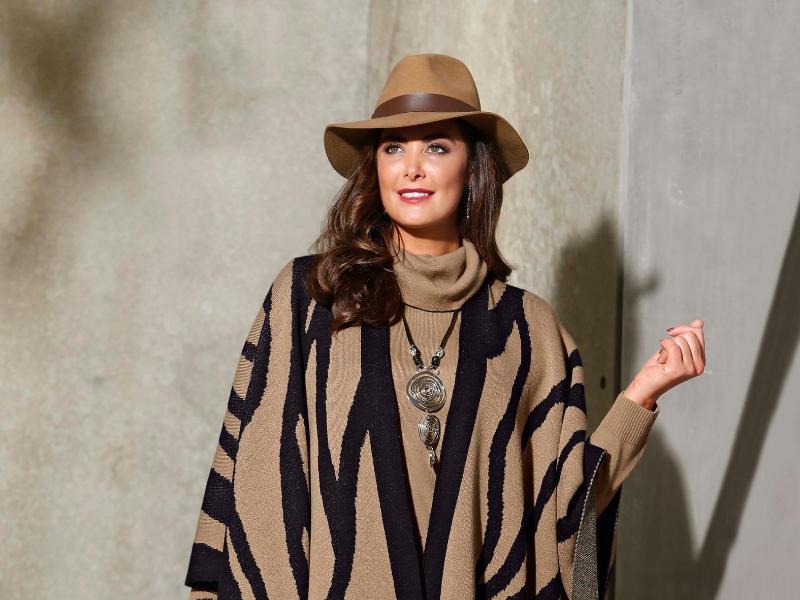 Mia Moda Poncho